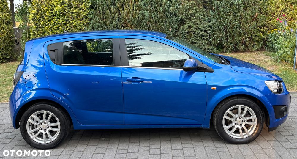 Chevrolet Aveo 1.6 LTZ S/S - 25