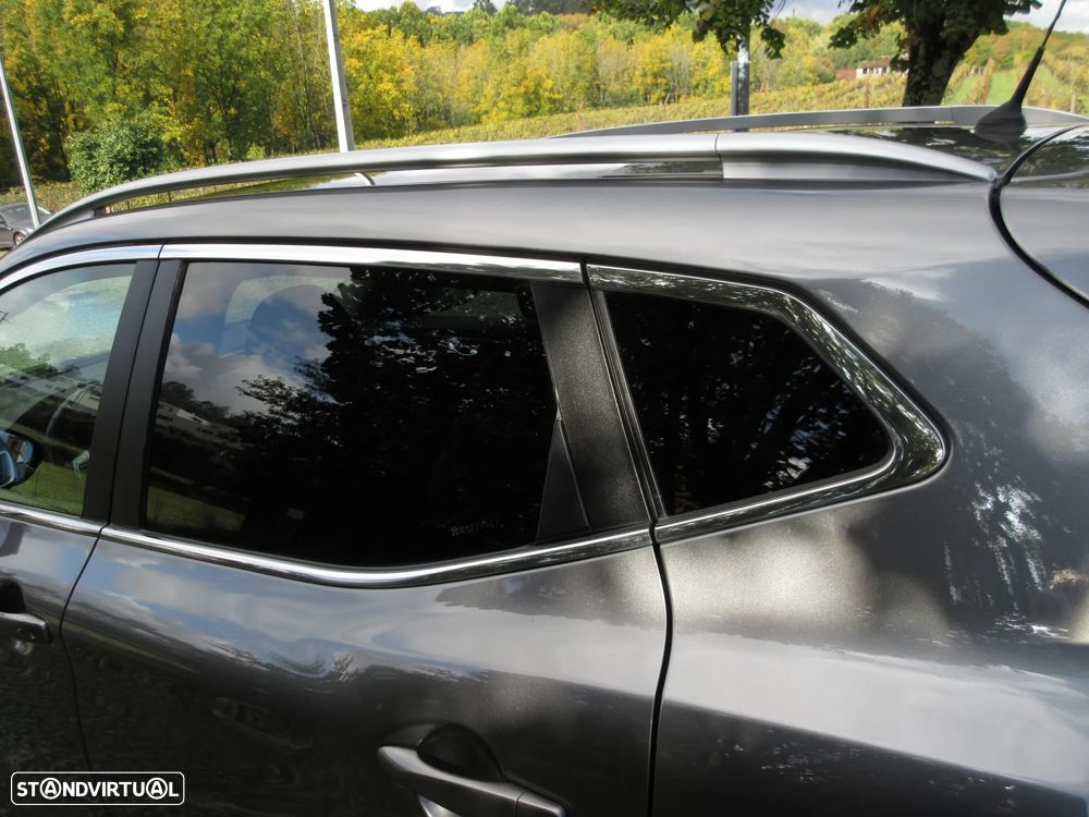 Nissan Qashqai 1.5 dCi N-Connecta 18 - 23