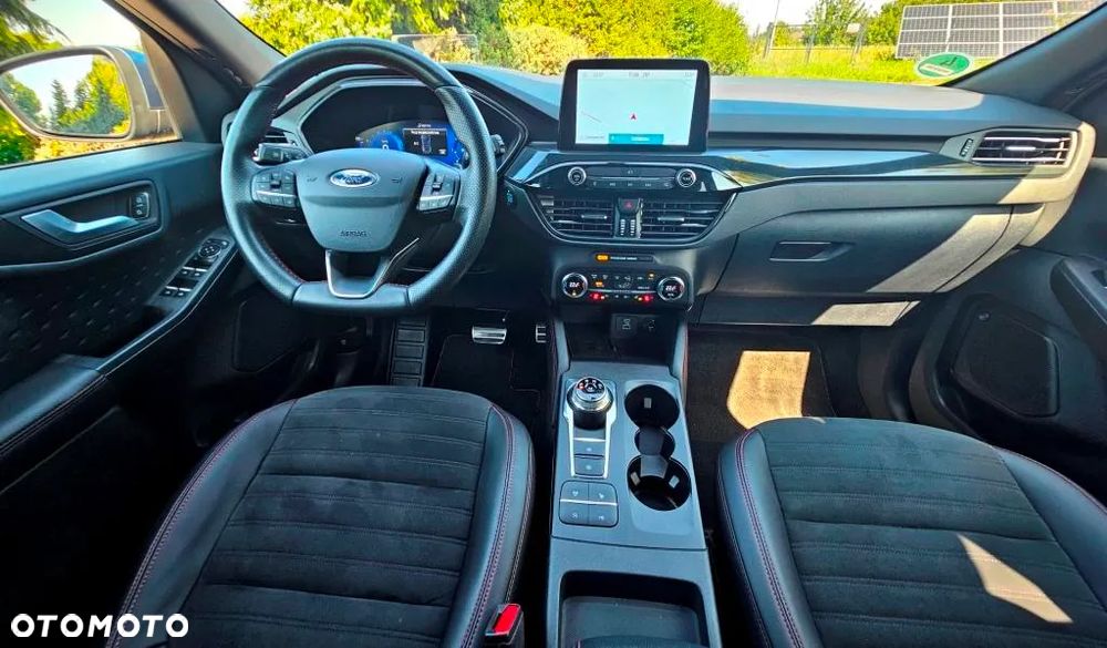 Ford Kuga 2.0 EcoBlue 4x4 ST-LINE X - 18