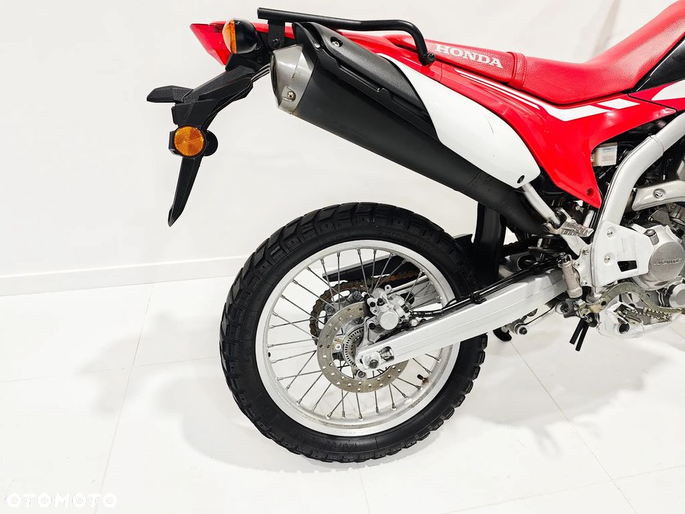 Honda CRF - 9