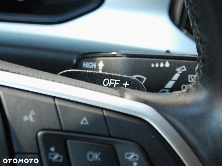 Volkswagen T-Roc 1.5 TSI Life DSG - 35