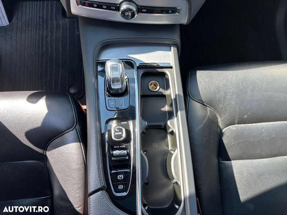 VOLVO XC90 2016 — imagine 9