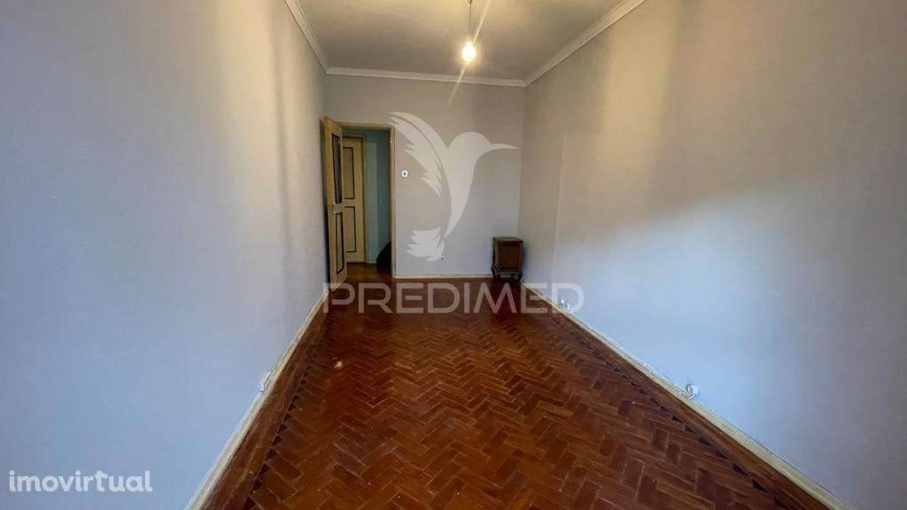 Apartamento T2 na Cova da Piedade – Localização estratégica e excel... - Grande imagem: 3/15