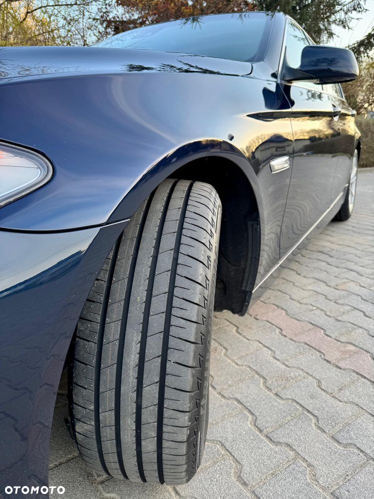 BMW Seria 5 520d - 8