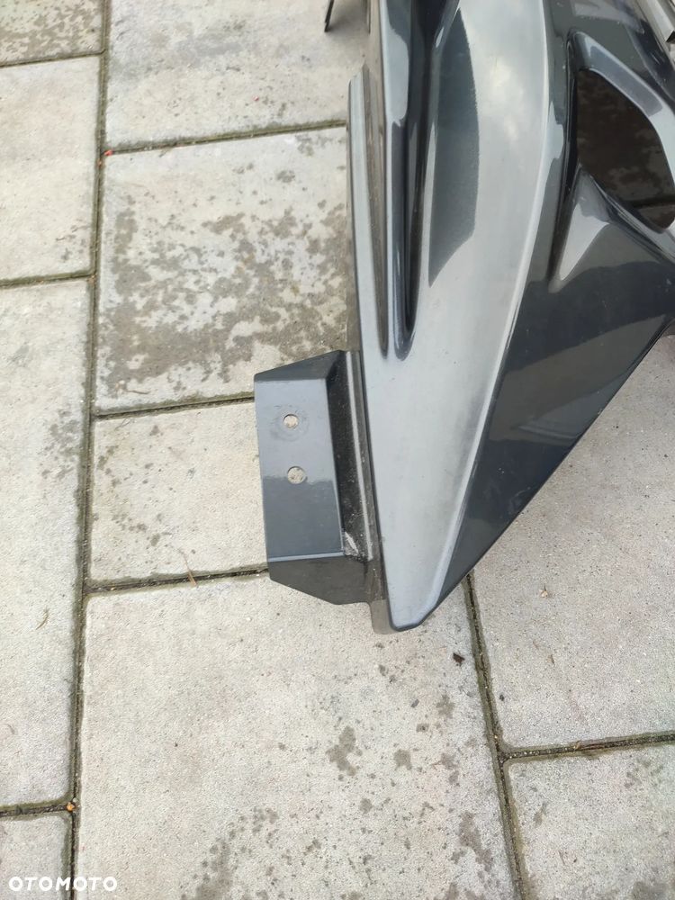 Owiewka, osłona prawa, bok, boczek prawy Yamaha R125 08-14 - 2