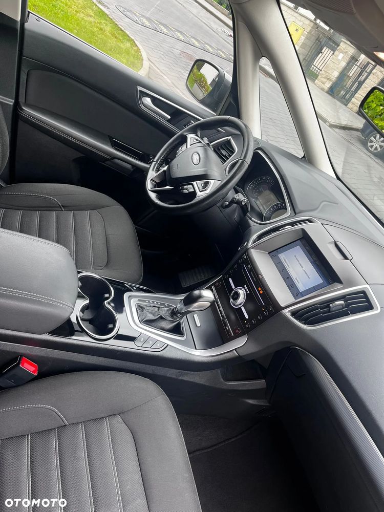 Ford Galaxy - 10
