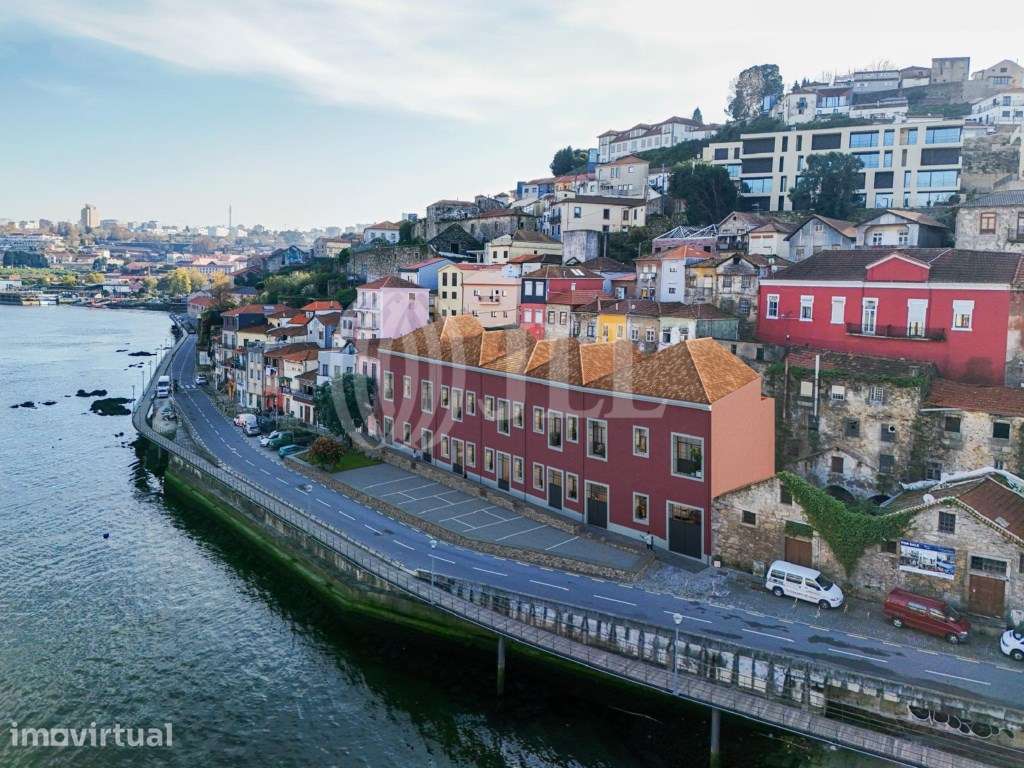 Loja no Pescaria, em Vila Nova de Gaia, Porto - Grande imagem: 5/12