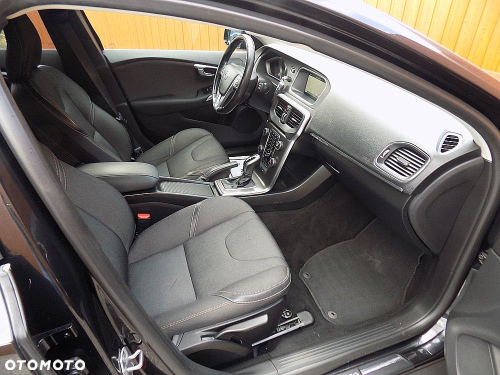 Volvo V40 Cross Country T4 AWD Momentum - 8