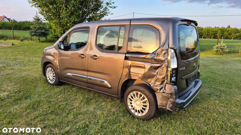 Toyota Proace City 1.2 D-4T Long 2,3t Active (bryg.) - 38