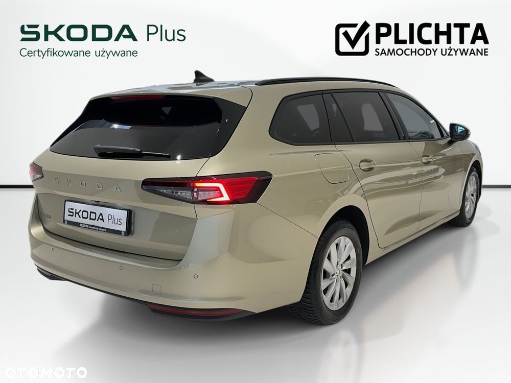 Skoda Superb 2.0 TDI SCR Essence DSG - 7