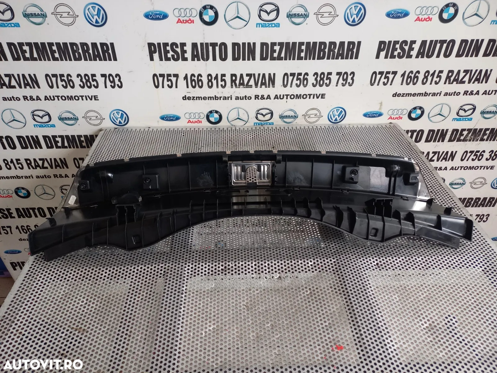 Ornament Crom Nichel Fusta Spate Portbagaj Audi A8 4H D4 An 2010-2011-2012-2013-2014-2015-2016-2017 - 5