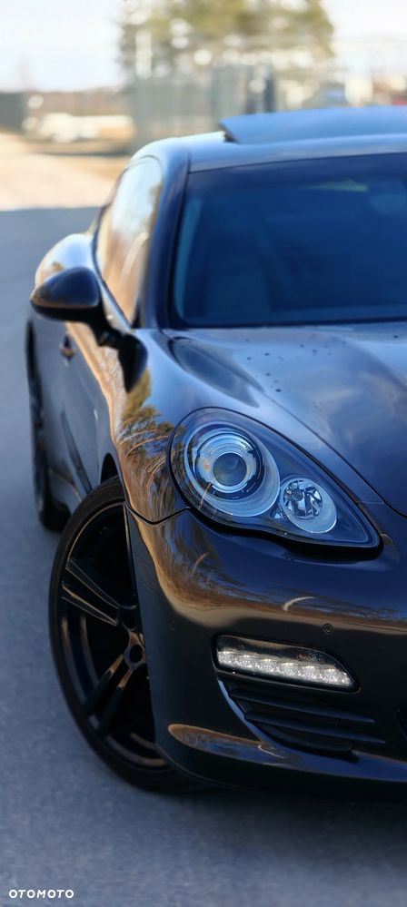 Porsche Panamera 4 PDK - 1