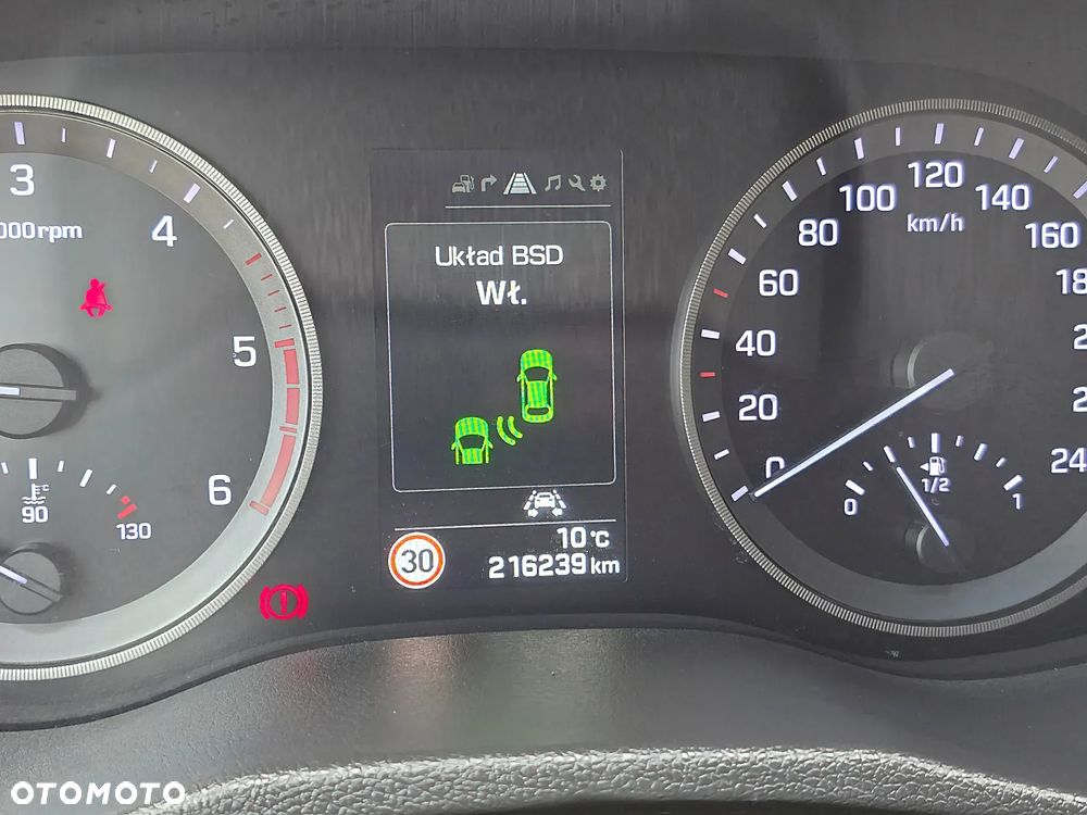 Hyundai Tucson 2.0 CRDI Premium 4WD - 22