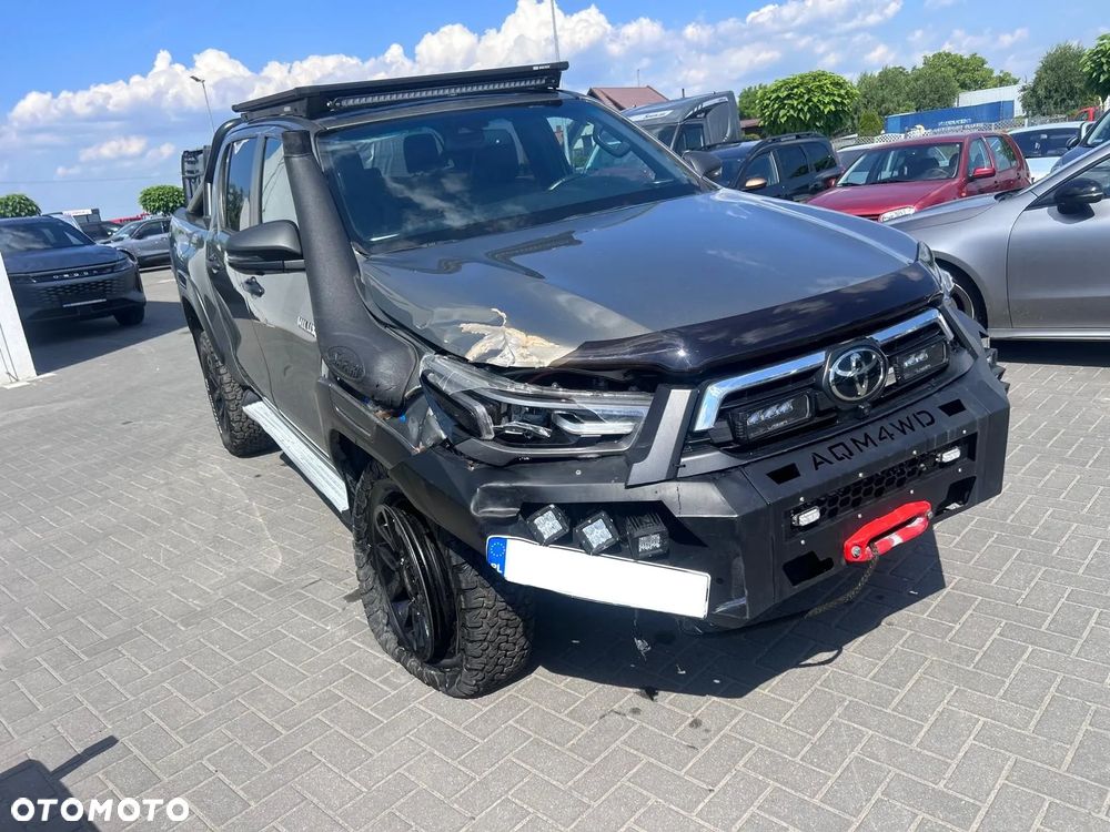 Toyota Hilux 2.8 D-4D Double Cab Invincible Sport 4x4 - 9