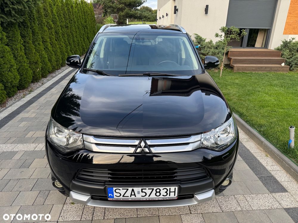 Mitsubishi Outlander 2.2 DID Intense - 3