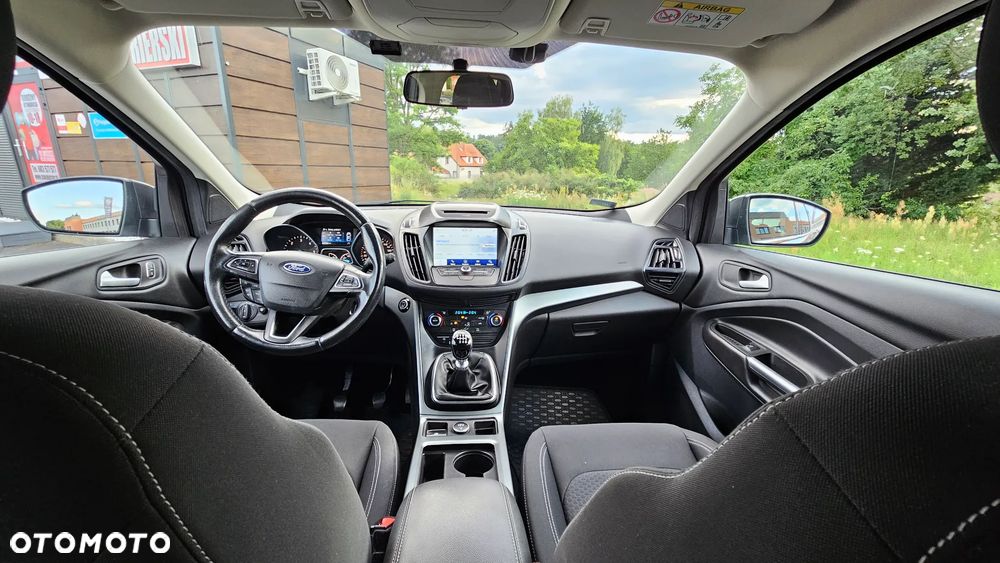 Ford Kuga 1.5 TDCi FWD Titanium - 25