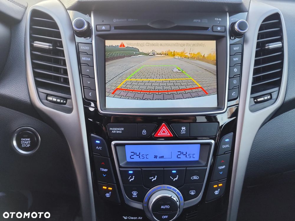 Hyundai i30 1.6 Fifa World Cup Edition - 18