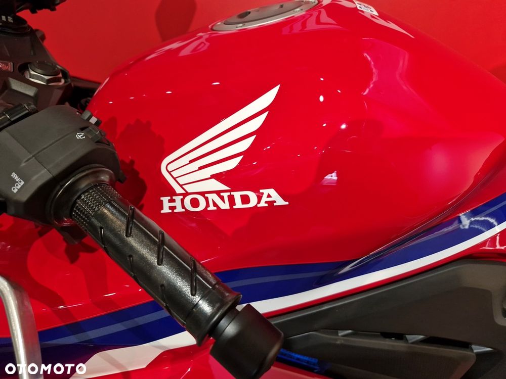 Honda CBR - 4