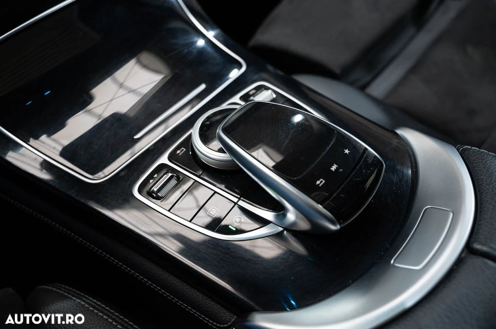 Mercedes-Benz GLC Coupe 250 d 4Matic 9G-TRONIC AMG Line - 14