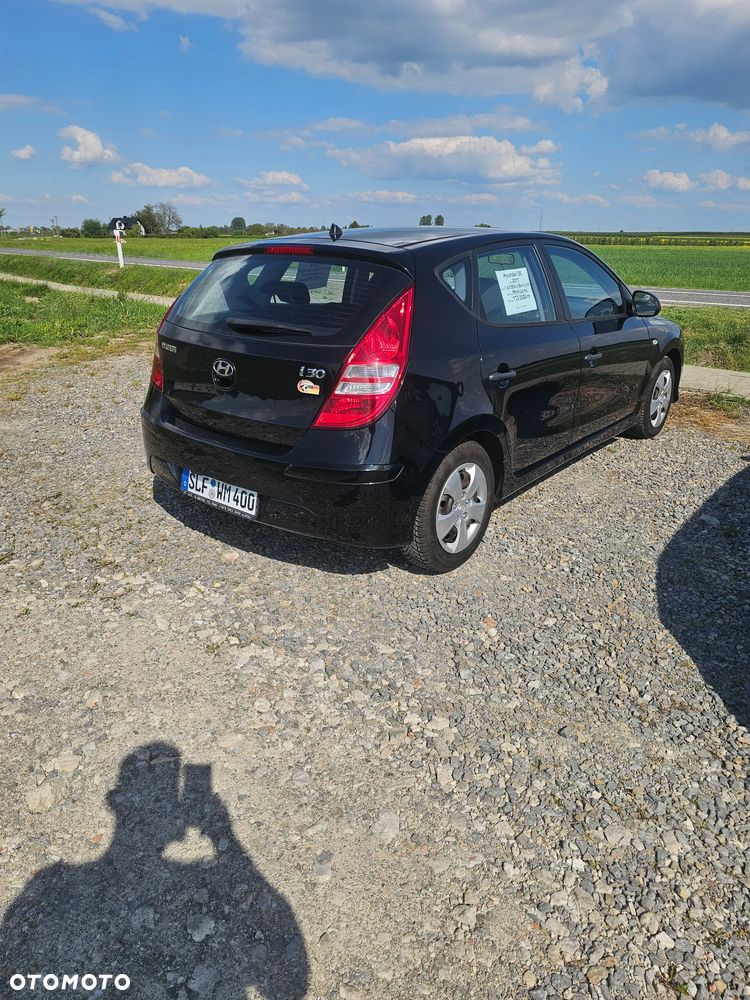 Hyundai i30 1.4 FIFA WM Edition - 4