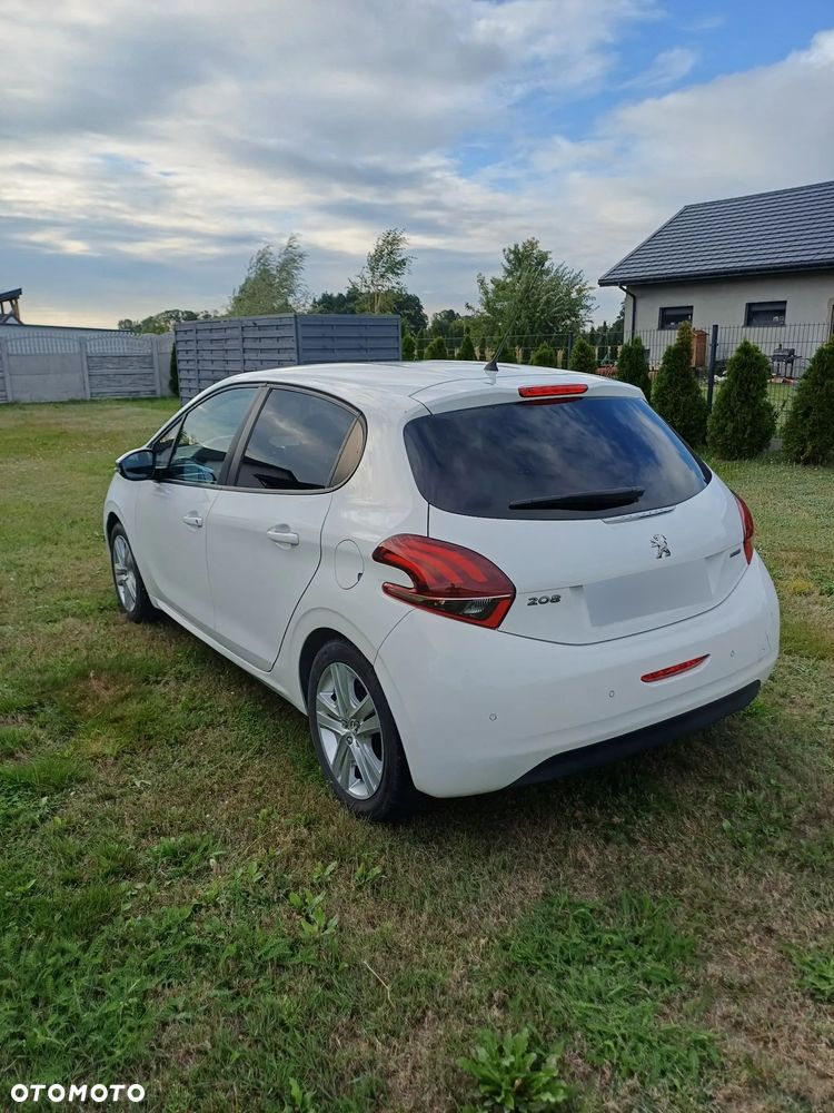 Peugeot 208 1.2 PureTech Style - 7
