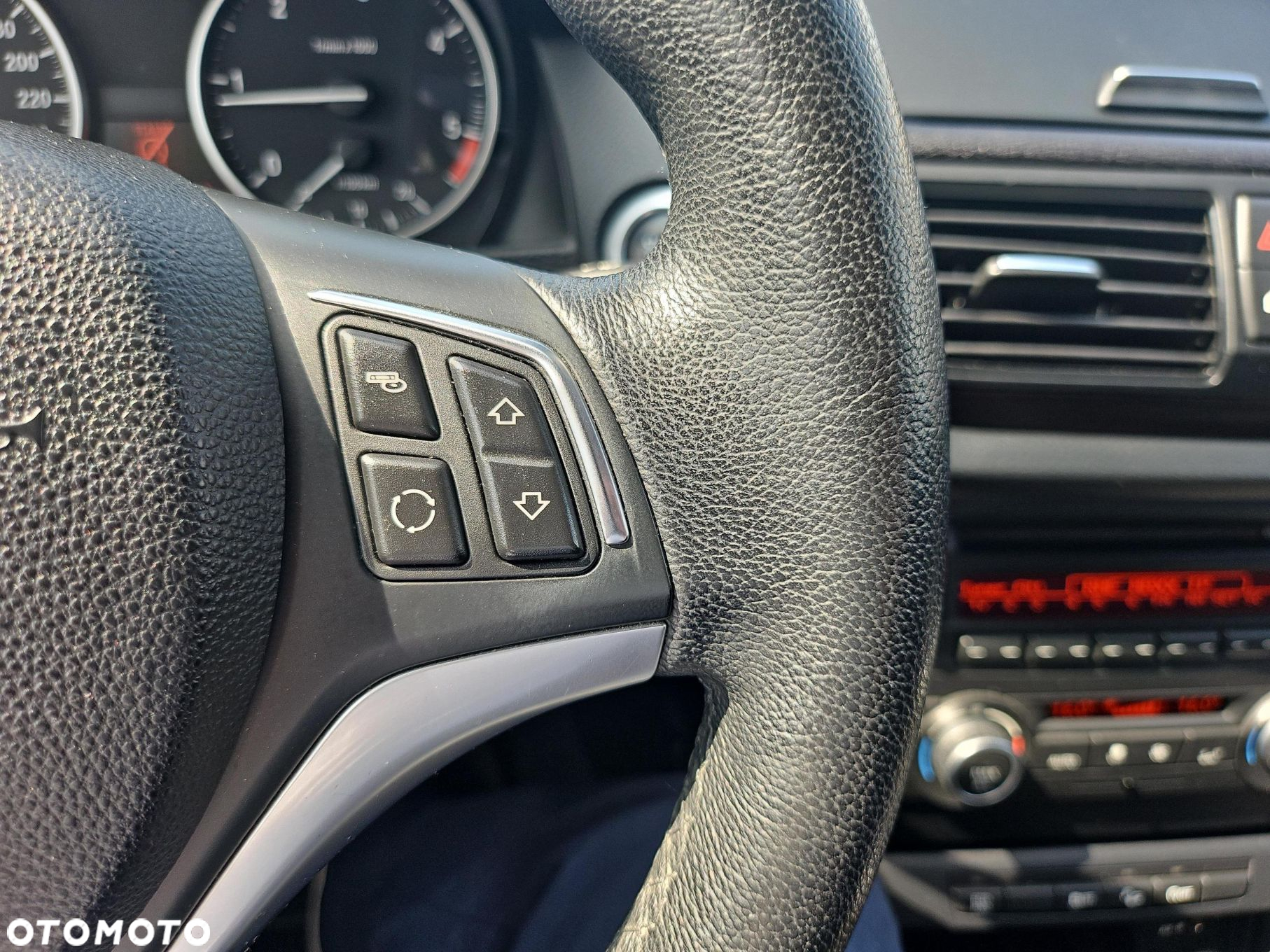 BMW X1 sDrive18d - 17