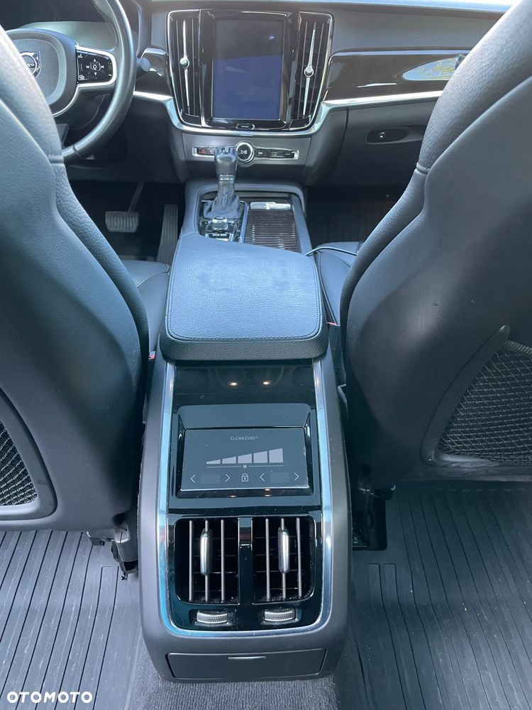 Volvo S90 - 22