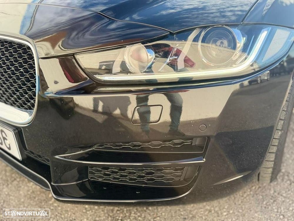 Jaguar XE 2.0 D Pure - 26