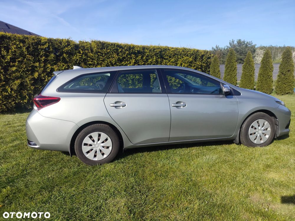 Toyota Auris 1.6 Active - 3
