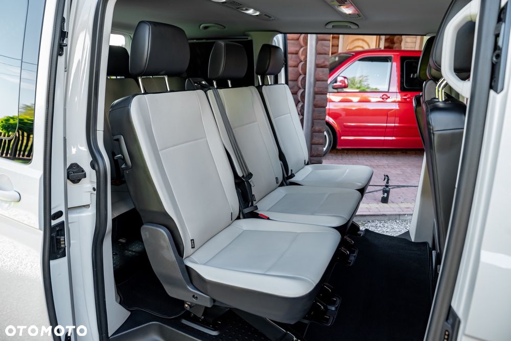 Volkswagen Caravelle 2.0 TDI L2 Trendline DSG - 21
