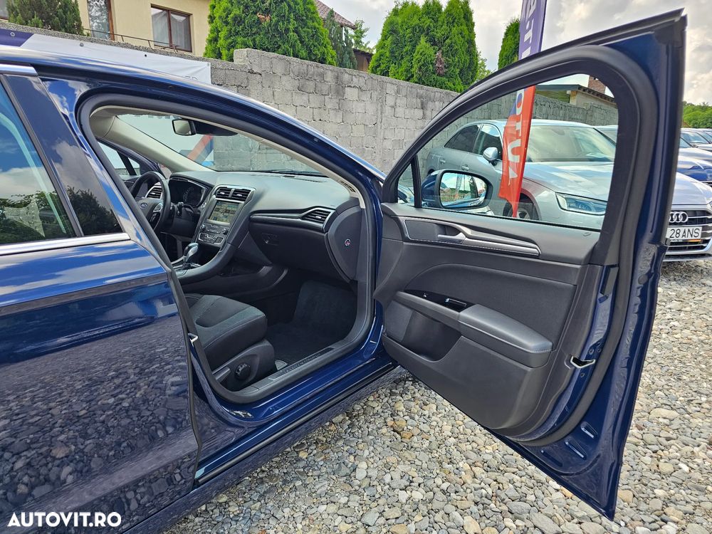 Ford Mondeo - 29
