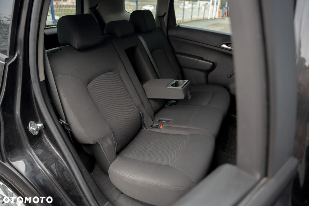 Chevrolet Orlando - 35