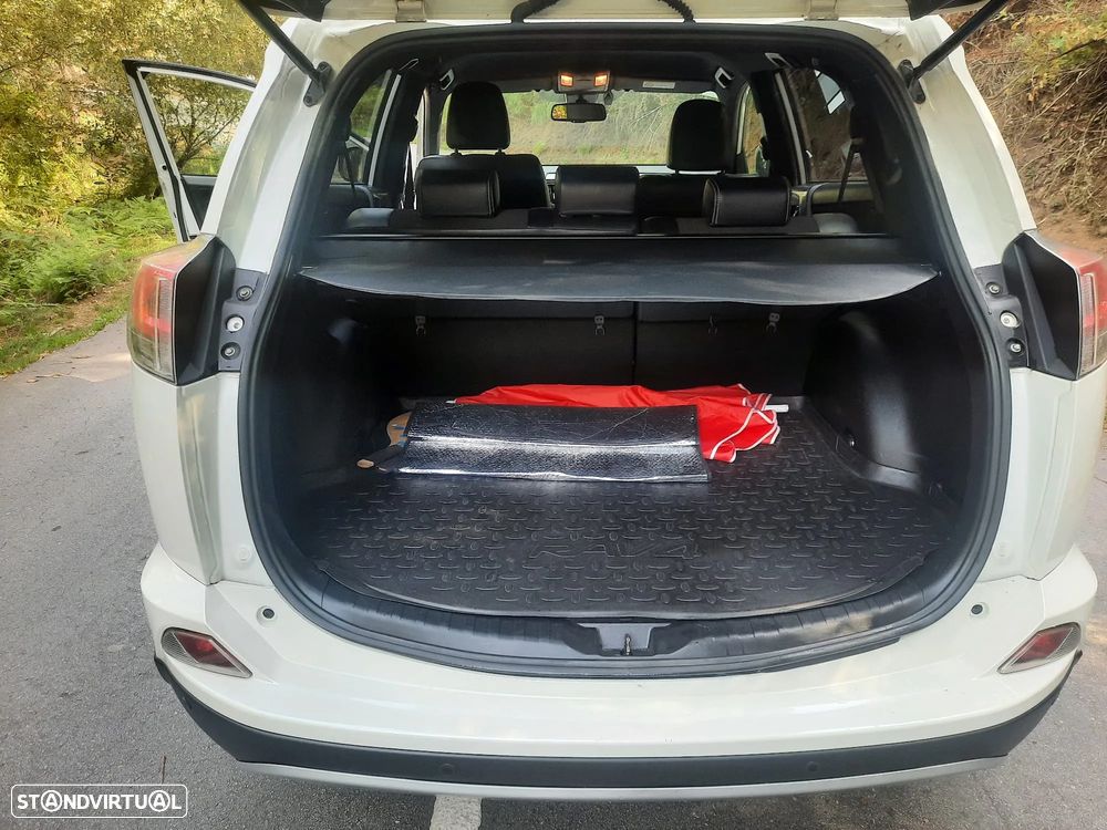 Toyota RAV4 2.0 D-4D Comfort+P.Sport - 17
