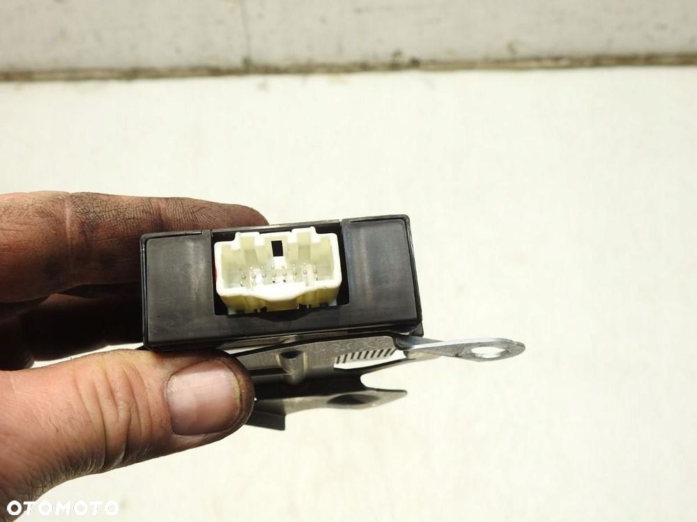 MODUŁ STEROWNIK BLOKADY NAPĘDÓW MITSUBISHI ASX 8631B027 - 3