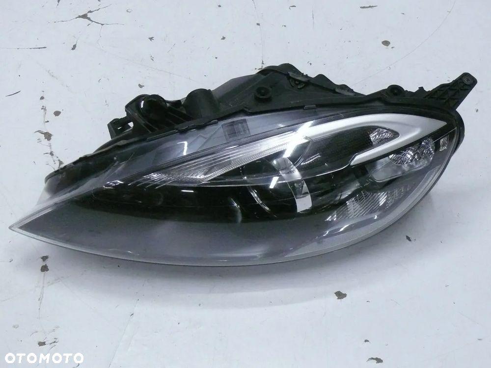 LAMPA PRZEDNIA PRAWA I LEWA VOLVO V40 XC40 II CROSS COUNTRY 2013 2019 XENON UK - 5