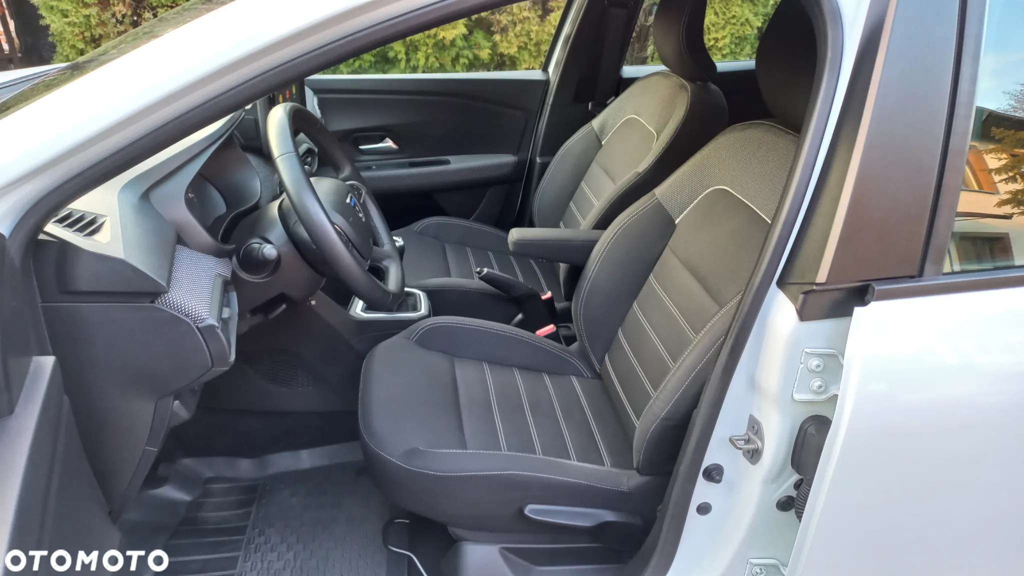 Dacia Sandero 1.0 TCe Laureate S&S - 16
