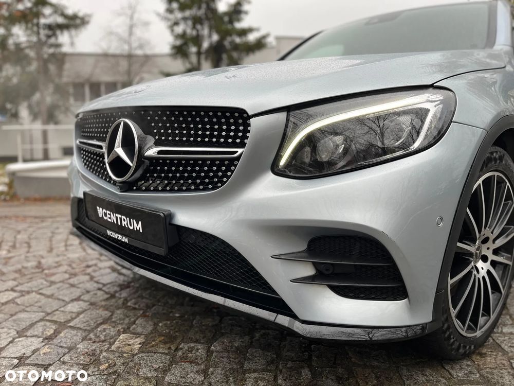 Mercedes-Benz GLC 250 4Matic 9G-TRONIC AMG Line - 8