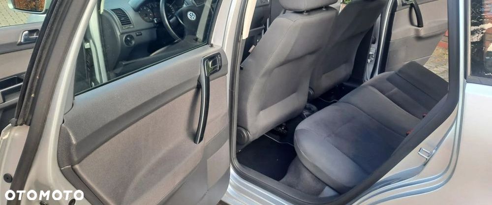 Volkswagen Polo - 11