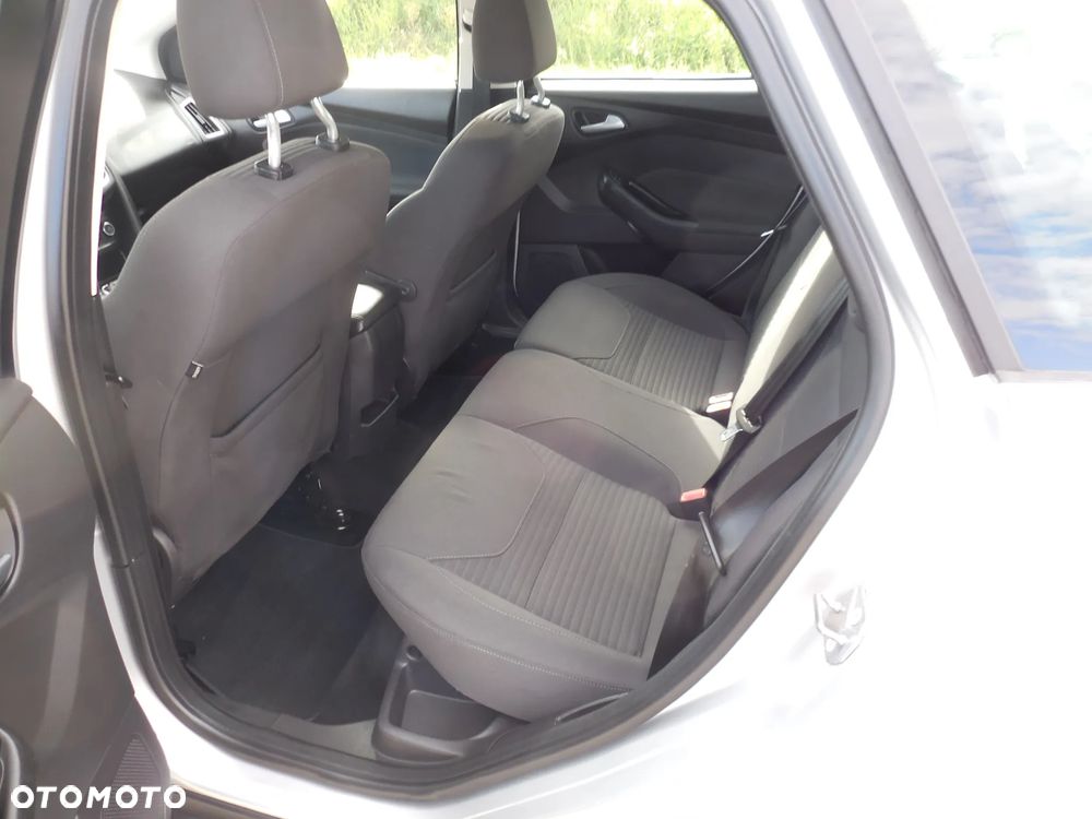 Ford Focus - 12