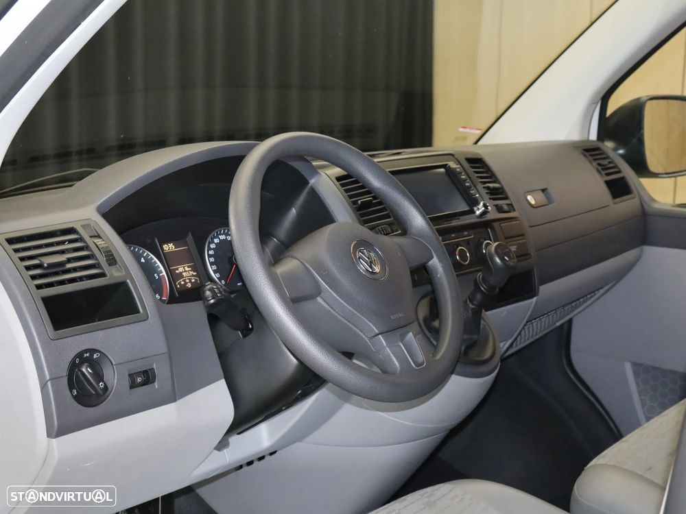 VW Transporter 2.0 TDi - 15