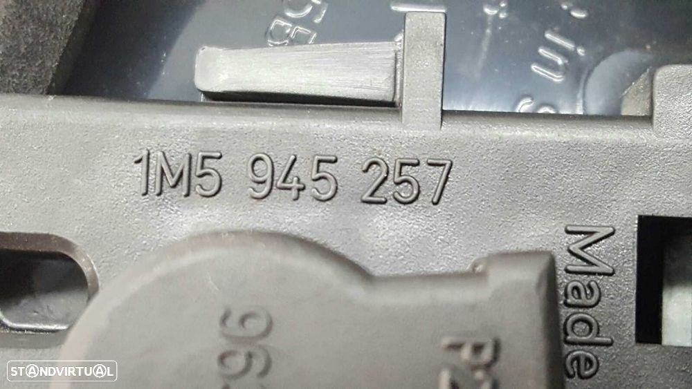 FAROLIM TRASEIRO ESQUERDO SEAT TOLEDO (1M2) SIGNO - 4