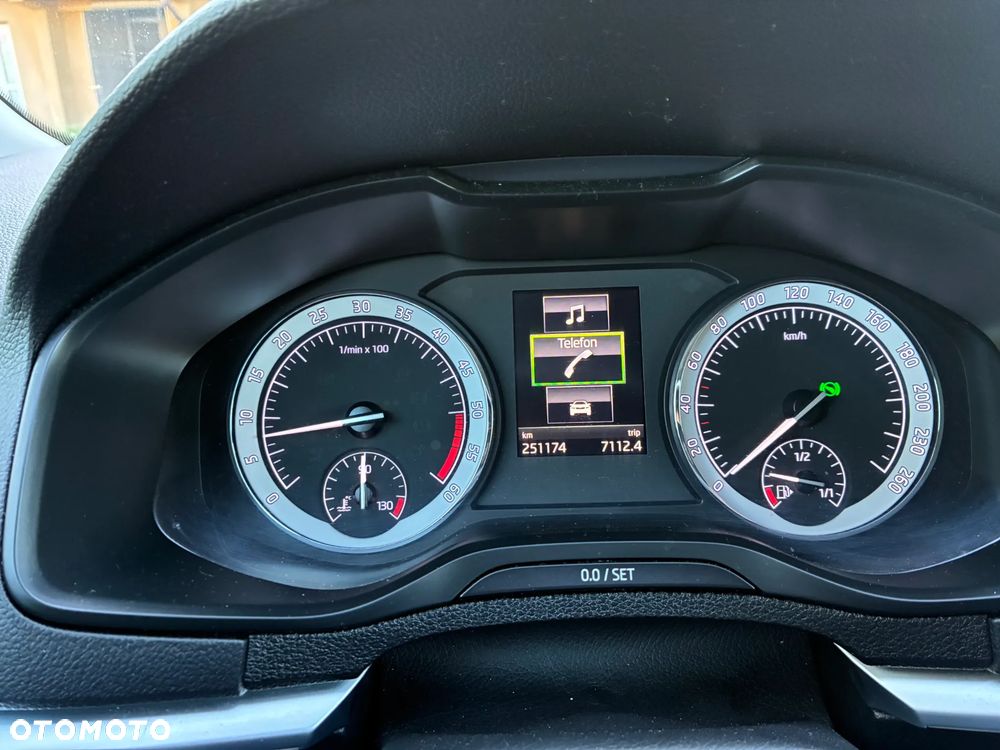Skoda Karoq 2.0 TDI SCR 4x4 Style DSG - 24