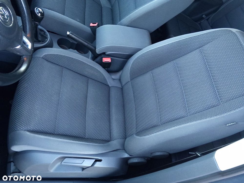 Volkswagen Touran 1.6 TDI DPF STYLE - 21