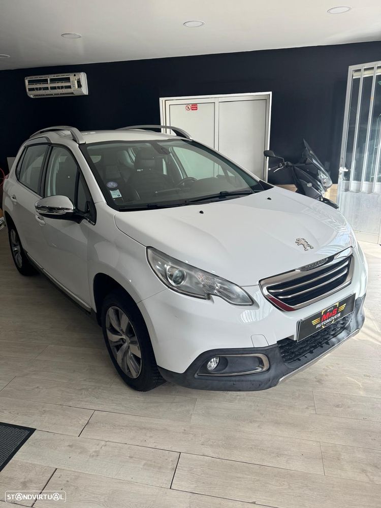 Peugeot 2008 PureTech 82 Allure - 2