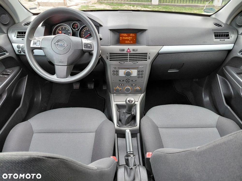 Opel Astra 1.6 Catch me - 29