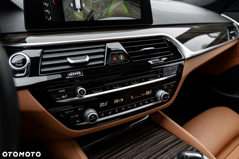 BMW Seria 5 530i xDrive GPF M Sport sport - 32
