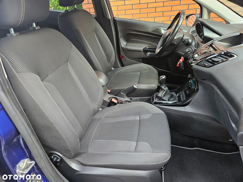 Ford Fiesta - 22