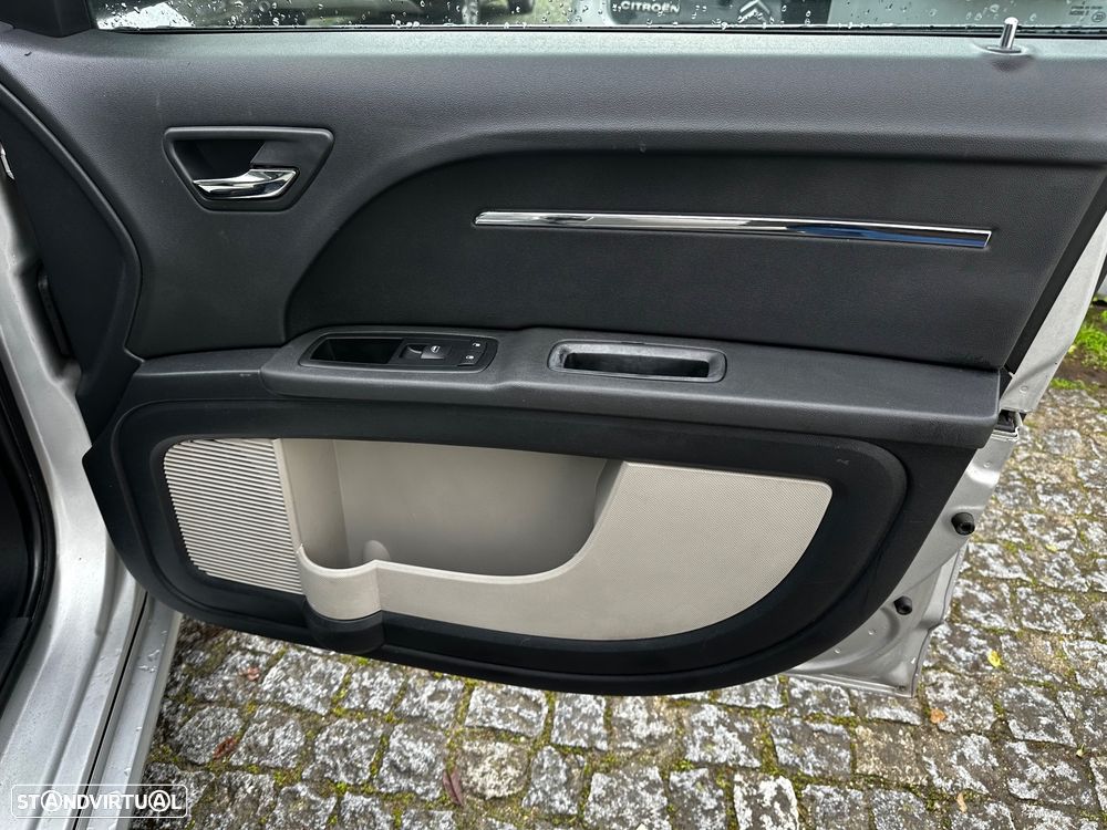 Dodge Journey 2.0 CRD SXT MTX Limited - 43