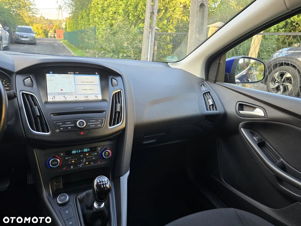 Ford Focus 1.0 EcoBoost Gold X (Edition) - 29