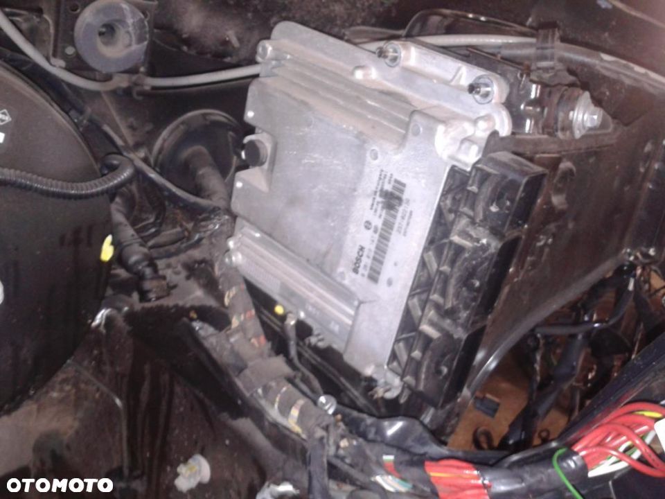 DOKKER LODGY KOMPUTER 237102213R 0281019147 1.5DCI - 1